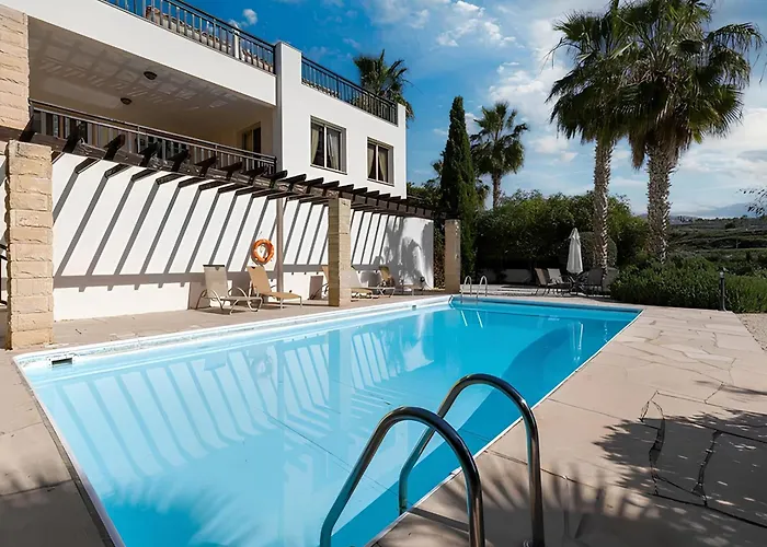 Vila Sea View With Private Pool In Coral Bay Paphos